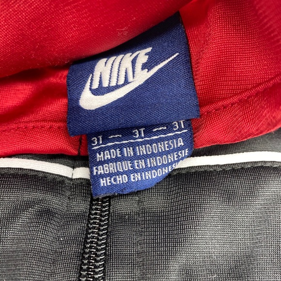 Nike tracksuit top (kids) - Picture 3 of 3